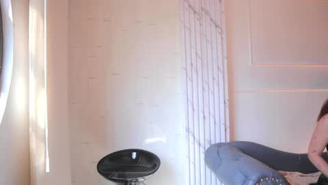   MOLLY   online show from 11, 2, 2026