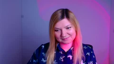 Molly online show from 8, 2, 2025