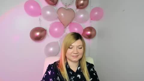 Molly online show from 12, 2, 2025