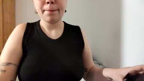 Molly Pop online show from 21, 10, 2025