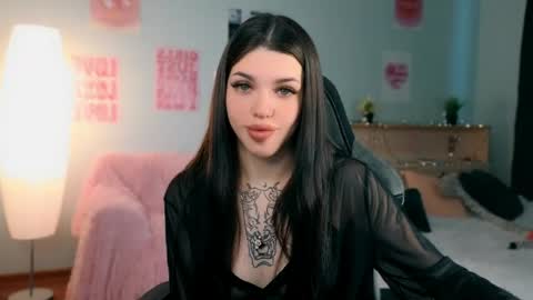 Molly online show from 28, 5, 2026