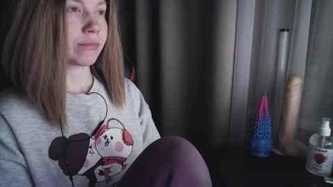 I have new photos come and see with love Molly online show from 25, 2, 2025