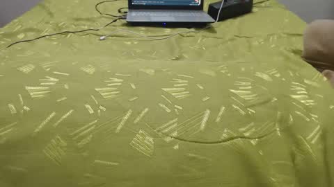 Snapshot of mollyandbra chatting on 8, 3, 2026 Molly And Brad online show from 8, 3, 2026