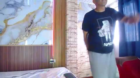 mollyandsam303av online show from 7, 3, 2026