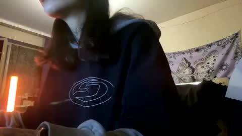 Snapshot of mollyex191919 chatting on 24, 10, 2025 mollyEXD online show from 24, 10, 2025