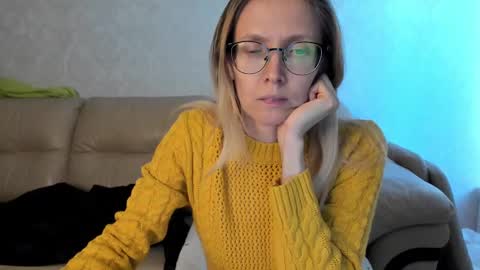 AngelMomm online show from 26, 2, 2025