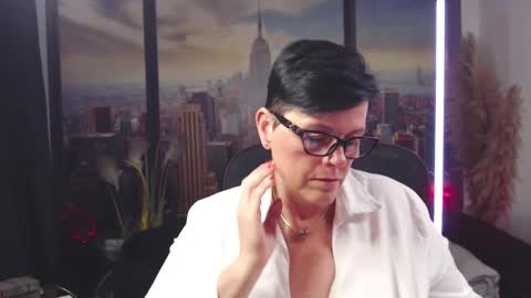 MollySun Nina Randmann online show from 23, 9, 2025