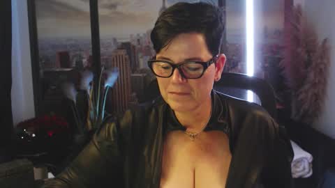 MollySun Nina Randmann online show from 2, 10, 2025