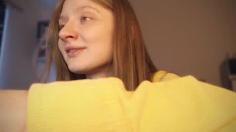 Snapshot of mollytucker chatting on 11, 1, 2025 mollytucker online show from 11, 1, 2025