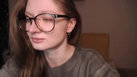 Snapshot of mollytucker chatting on 13, 2, 2025 mollytucker online show from 13, 2, 2025