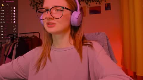 Snapshot of mollytucker chatting on 15, 11, 2025 mollytucker online show from 15, 11, 2025