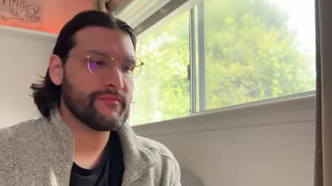 molten_escargot online show from 18, 12, 2024