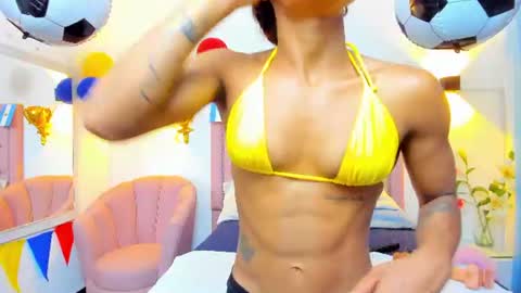 Snapshot of molyrestrepo chatting on 17, 7, 2026 molyrestrepo online show from 17, 7, 2026