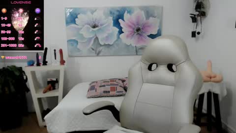 Snapshot of mom_17 chatting on 21, 2, 2025 Celeste online show from 21, 2, 2025