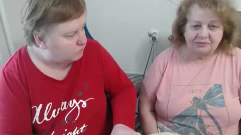 Snapshot of mommy99x chatting on 5, 2, 2026 Mommy99X online show from 5, 2, 2026