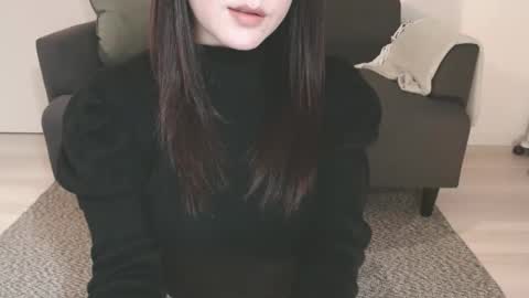 Momo online show from 9, 3, 2025