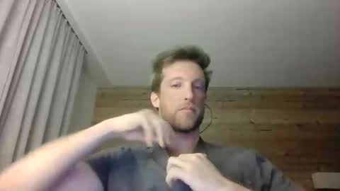 Snapshot of moms_little_monster chatting on 10, 12, 2024 moms_little_monster online show from 10, 12, 2024