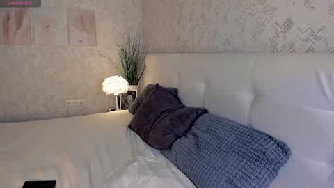 mon1ca_jones online show from 18, 11, 2025