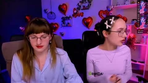 Mona  online show from 10, 3, 2026