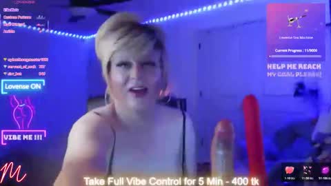 Snapshot of mona_the_milf chatting on 10, 1, 2026 Lutsen......rebranding online show from 10, 1, 2026