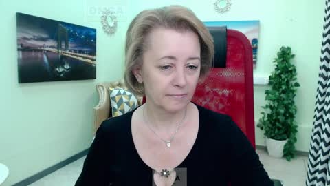 Mona online show from 9, 4, 2026