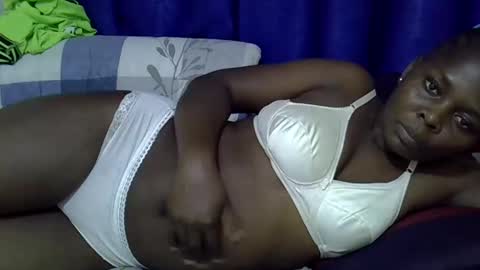 Snapshot of monarain chatting on 8, 2, 2025 mona online show from 8, 2, 2025