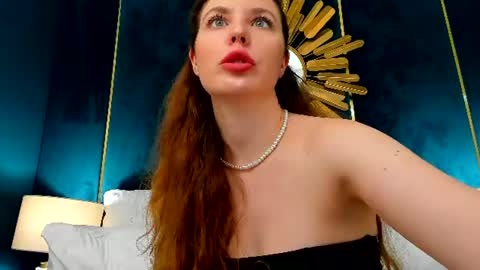 Snapshot of monaricci chatting on 7, 7, 2026 Mona online show from 7, 7, 2026