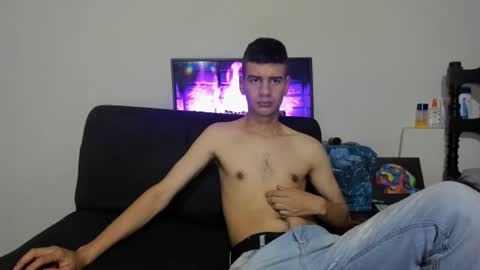 Snapshot of monarquia_ chatting on 28, 12, 2024 nicolas online show from 28, 12, 2024