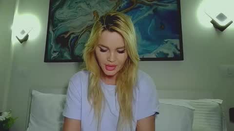 Monica online show from 3, 2, 2026