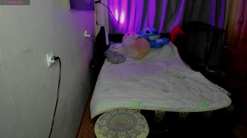 Monica Elder online show from 12, 4, 2026