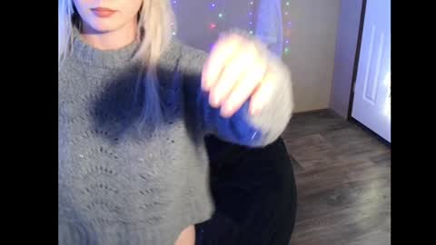 Monica online show from 5, 2, 2025