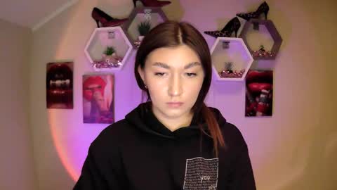 Snapshot of monica_sweets chatting on 26, 9, 2025 sweet girl and shine body online show from 26, 9, 2025