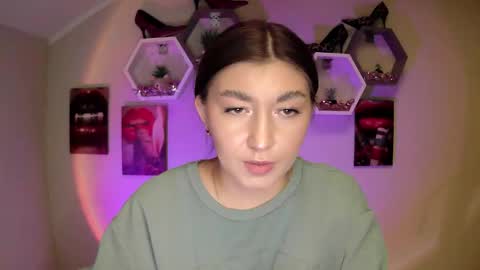 Snapshot of monica_sweets chatting on 27, 9, 2025 sweet girl and shine body online show from 27, 9, 2025