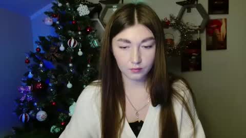 sweet girl and shine body online show from 14, 11, 2025