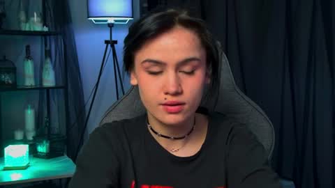 monica online show from 10, 4, 2026