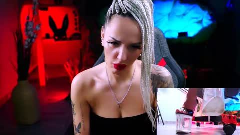 Monika online show from 25, 2, 2025