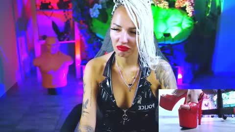 Monika online show from 10, 9, 2025