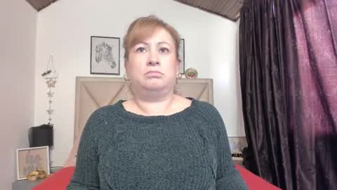 Snapshot of monicapink_ chatting on 18, 12, 2025 Mony online show from 18, 12, 2025