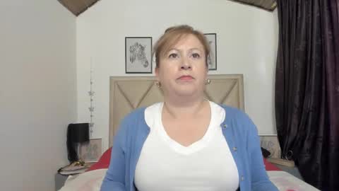 Snapshot of monicapink_ chatting on 10, 1, 2026 Mony online show from 10, 1, 2026