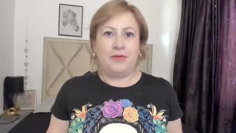 Snapshot of monicapink_ chatting on 15, 1, 2026 Mony online show from 15, 1, 2026