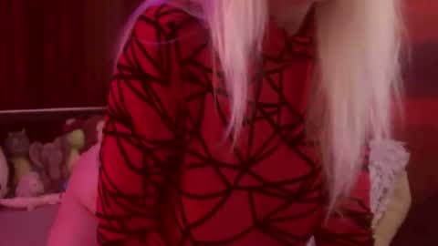 Snapshot of monicutex chatting on 1, 10, 2025 Monika online show from 1, 10, 2025