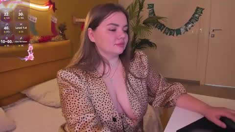 Monika online show from 27, 12, 2024