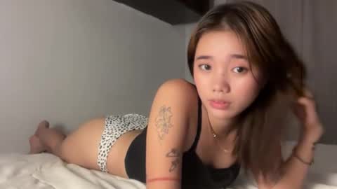 Snapshot of monikaisay chatting on 11, 2, 2026 isay online show from 11, 2, 2026