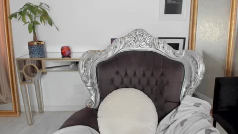 Snapshot of moniqueeass chatting on 24, 9, 2025 Alessia online show from 24, 9, 2025