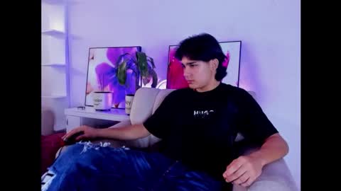 monky_0002 online show from 3, 3, 2026