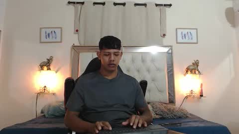 Snapshot of monsoon_the_best chatting on 9, 9, 2025 monsoon_the_best online show from 9, 9, 2025