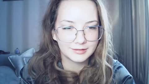 moodiemira online show from 18, 2, 2026