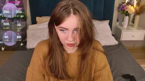 Snapshot of moon__bunny chatting on 5, 10, 2025 Moon Bunny online show from 5, 10, 2025