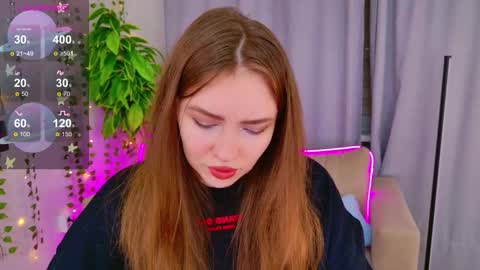 Snapshot of moon__bunny chatting on 16, 10, 2025 Moon Bunny online show from 16, 10, 2025