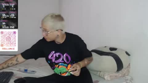 Snapshot of moon_cat85 chatting on 13, 1, 2025 Luna online show from 13, 1, 2025